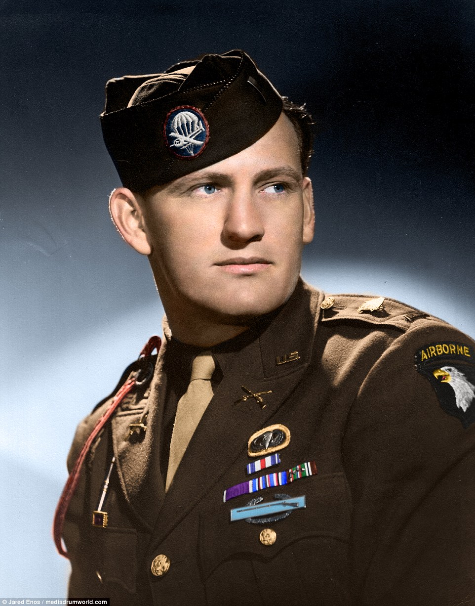 380DCF1B00000578-3779356-_Lieutenant_Colonel_Buck_Compton_of_the_famous_Easy_Company_2nd_-a-10_1473325673365.jpg